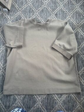 Amongst Others NYC | Heavyweight
Deep Shoulder Boxy Fit Shirt -
Large